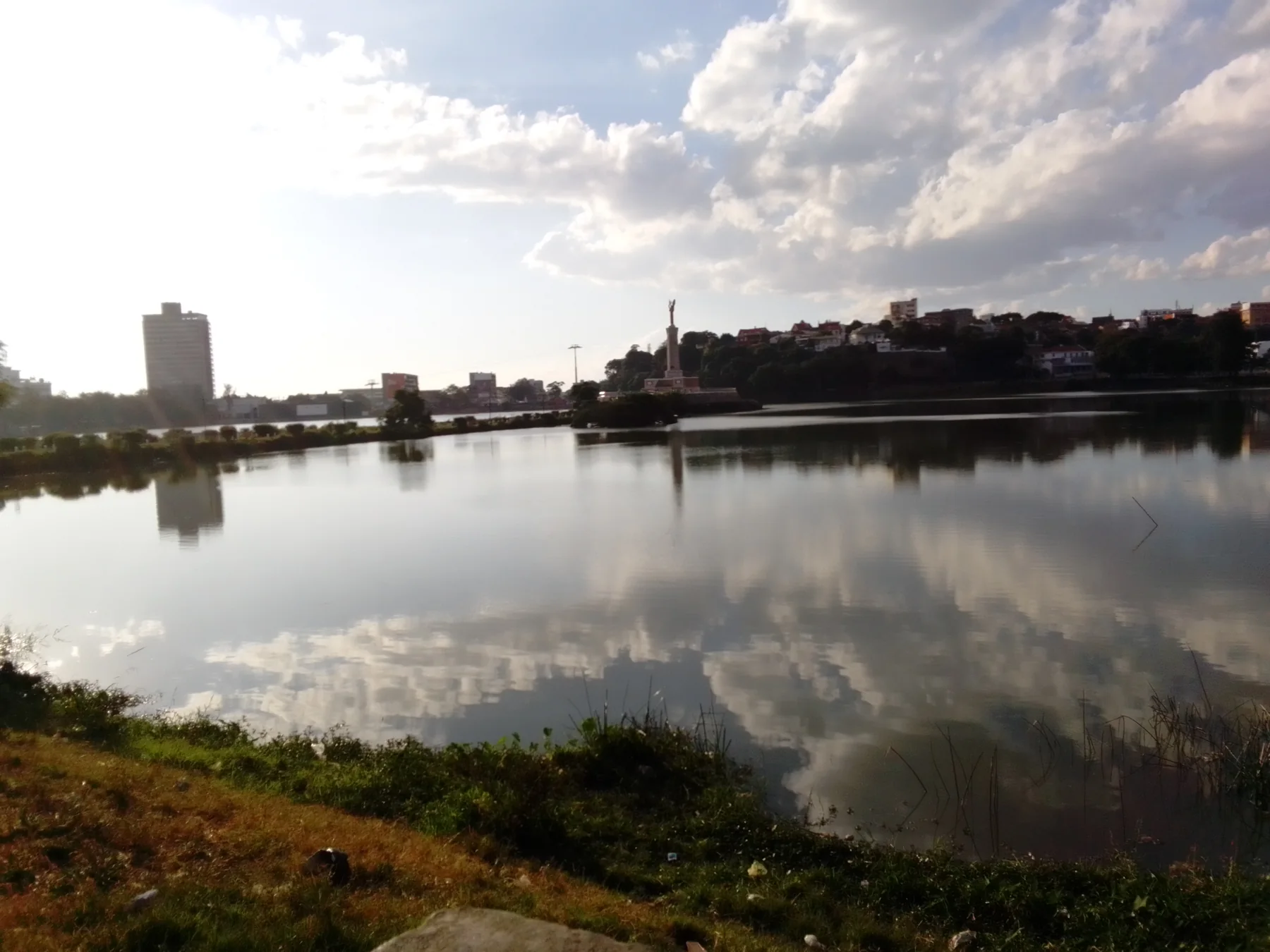 Lake Anosy and its city surroundings