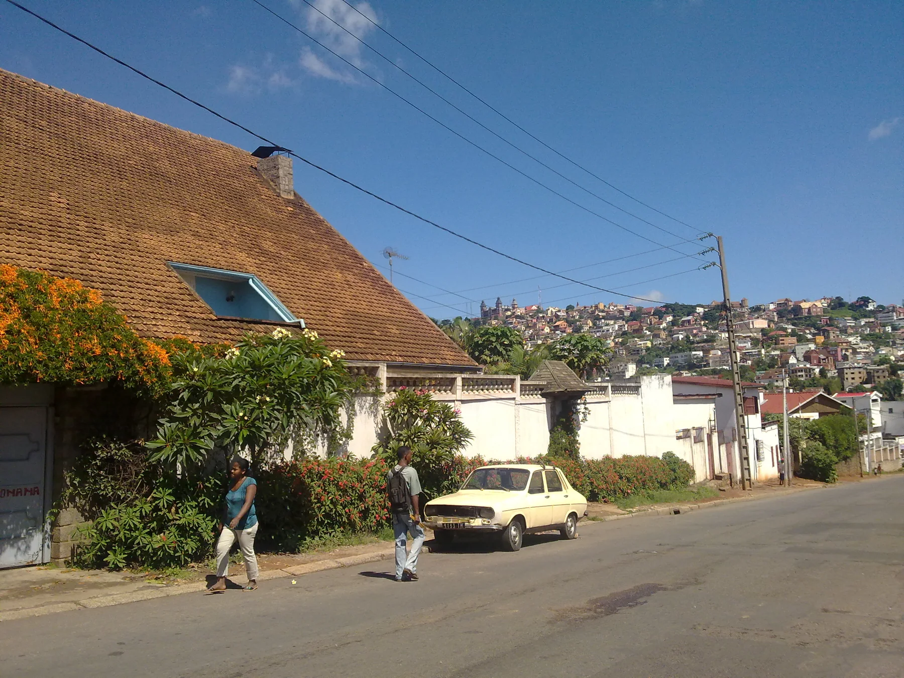 Brick-roofed buildings along a street in Antanimora